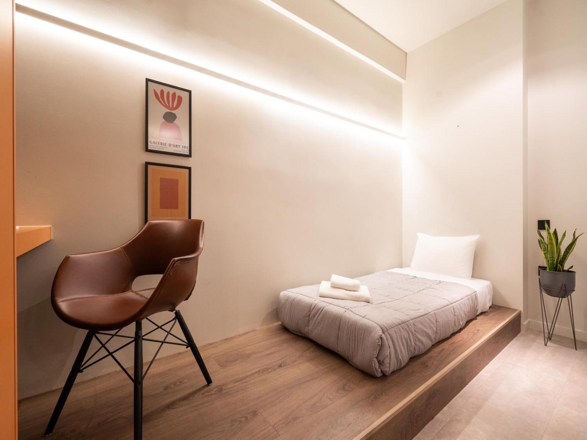 A Place 4U No6 - City Escape With Balcony Lounge & Open Living Space Athén Kültér fotó